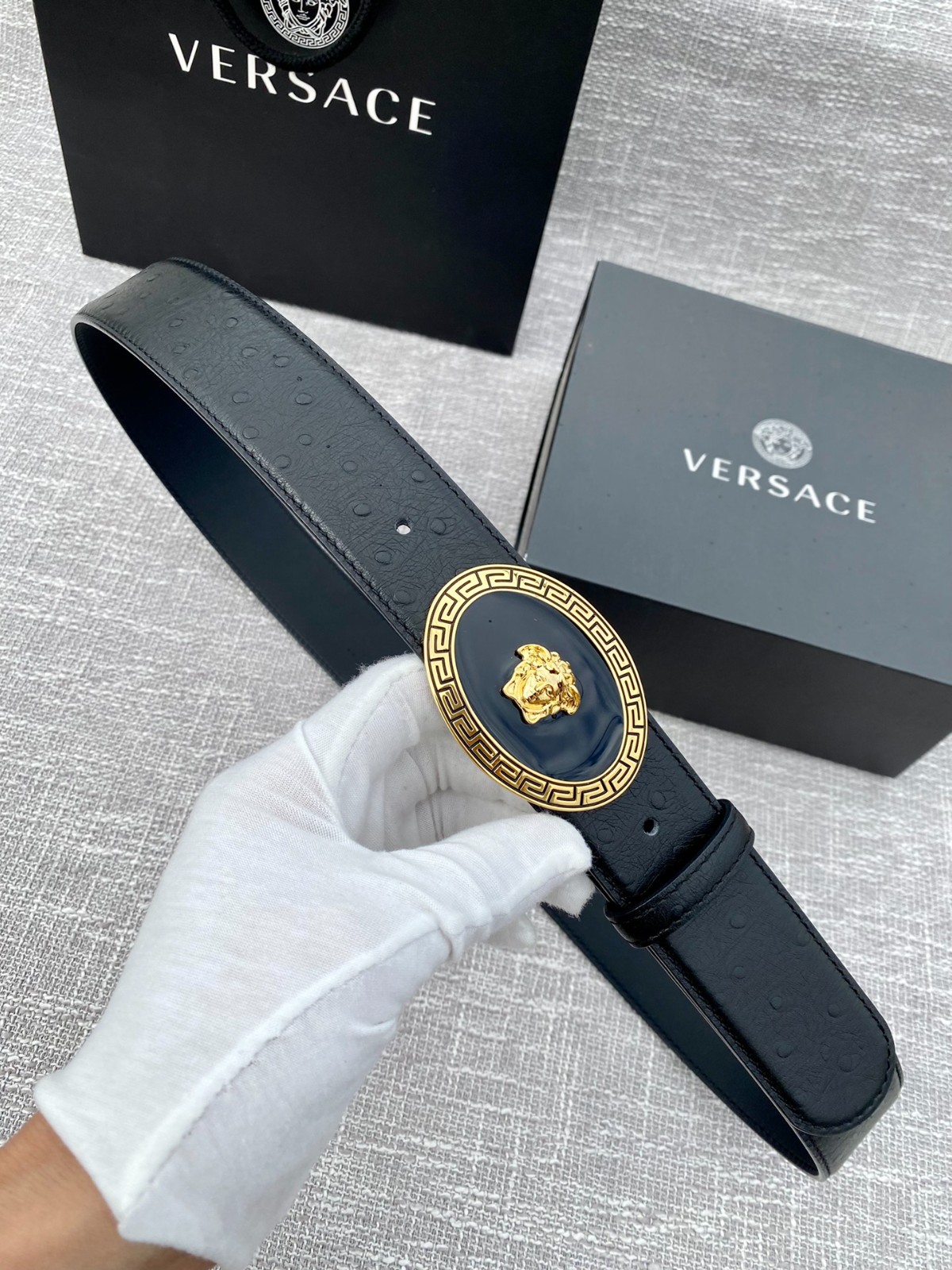 26 Ver sace Belt