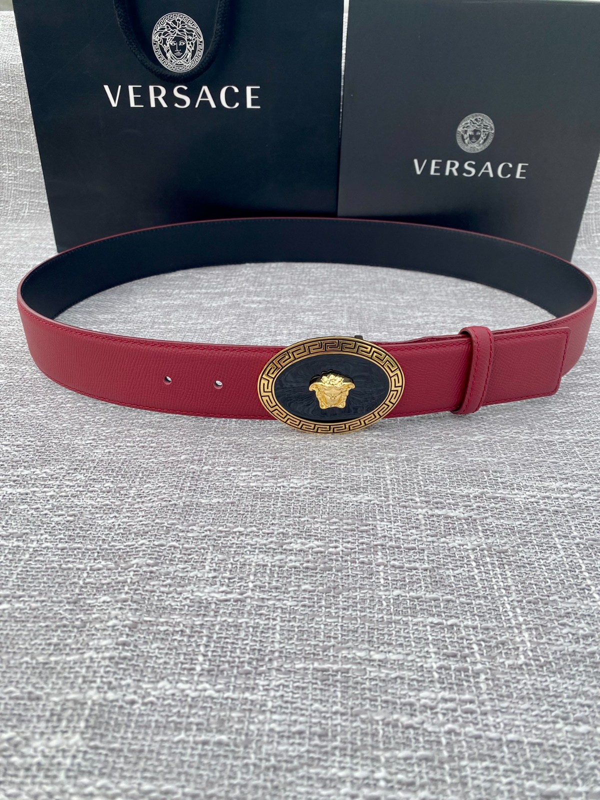 26 Ver sace Belt