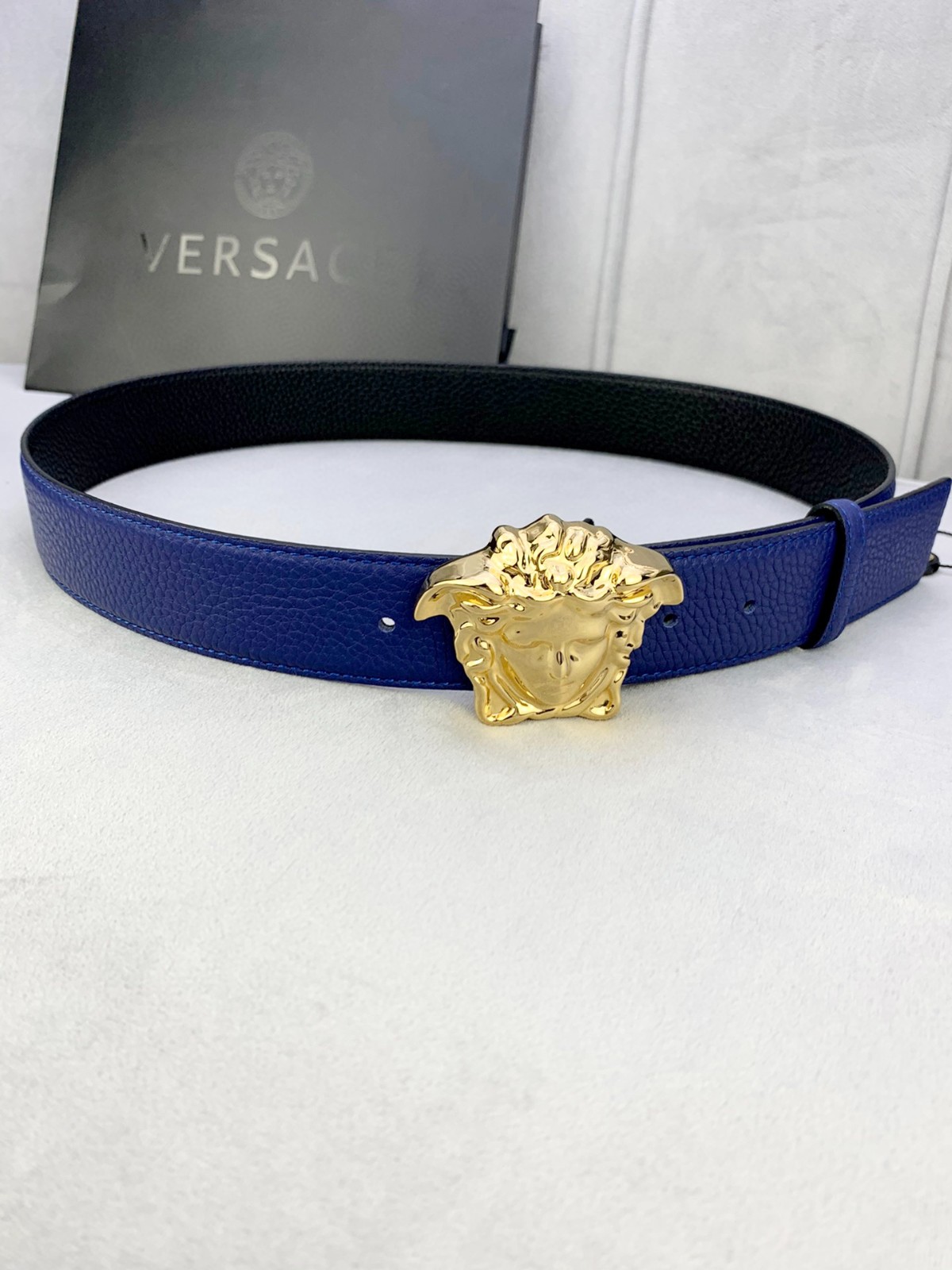26 Ver sace Belt