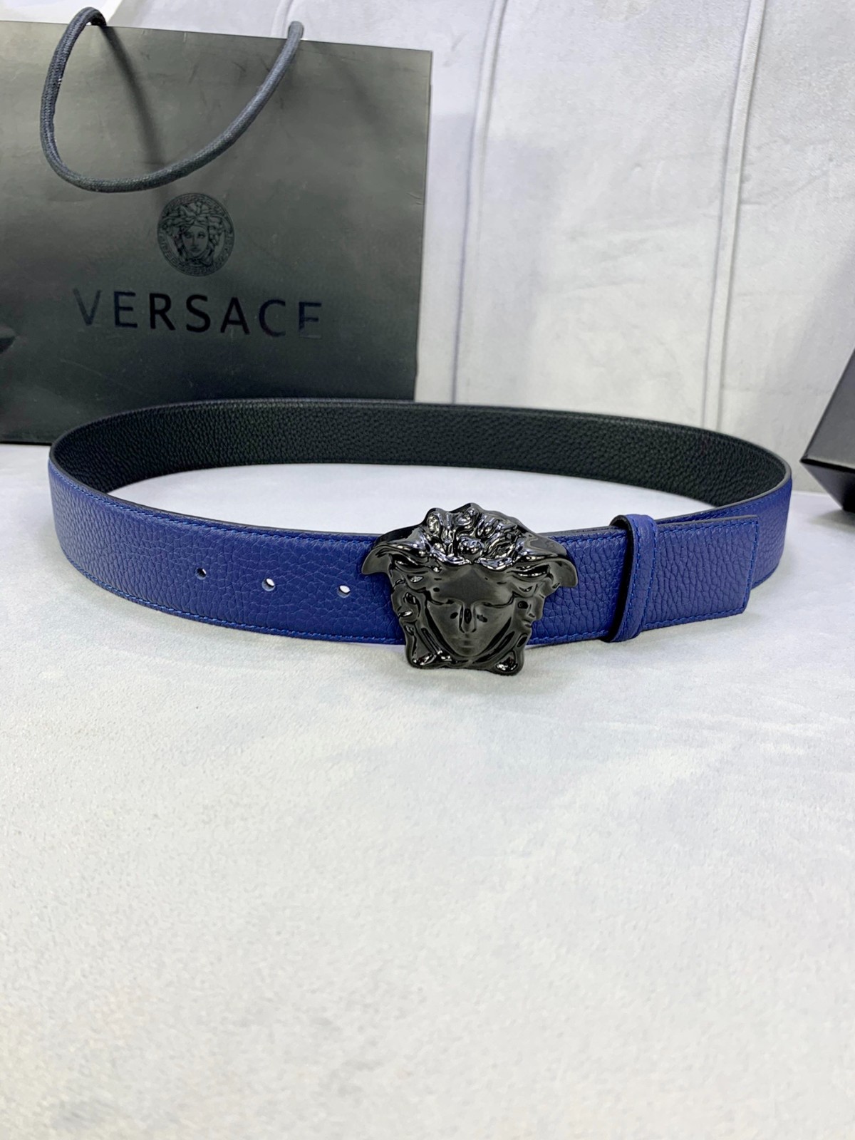 26 Ver sace Belt
