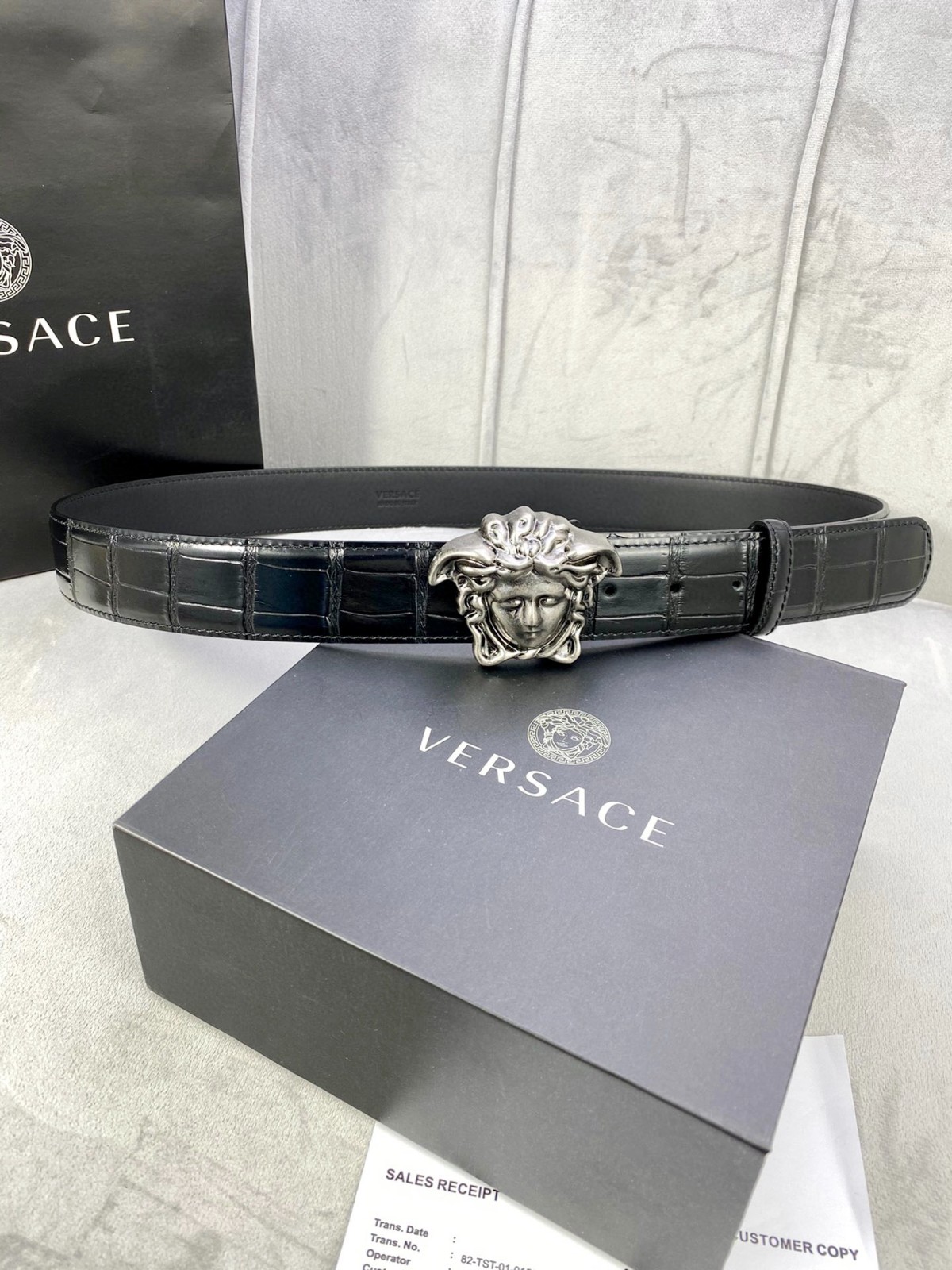 26 Ver sace Belt