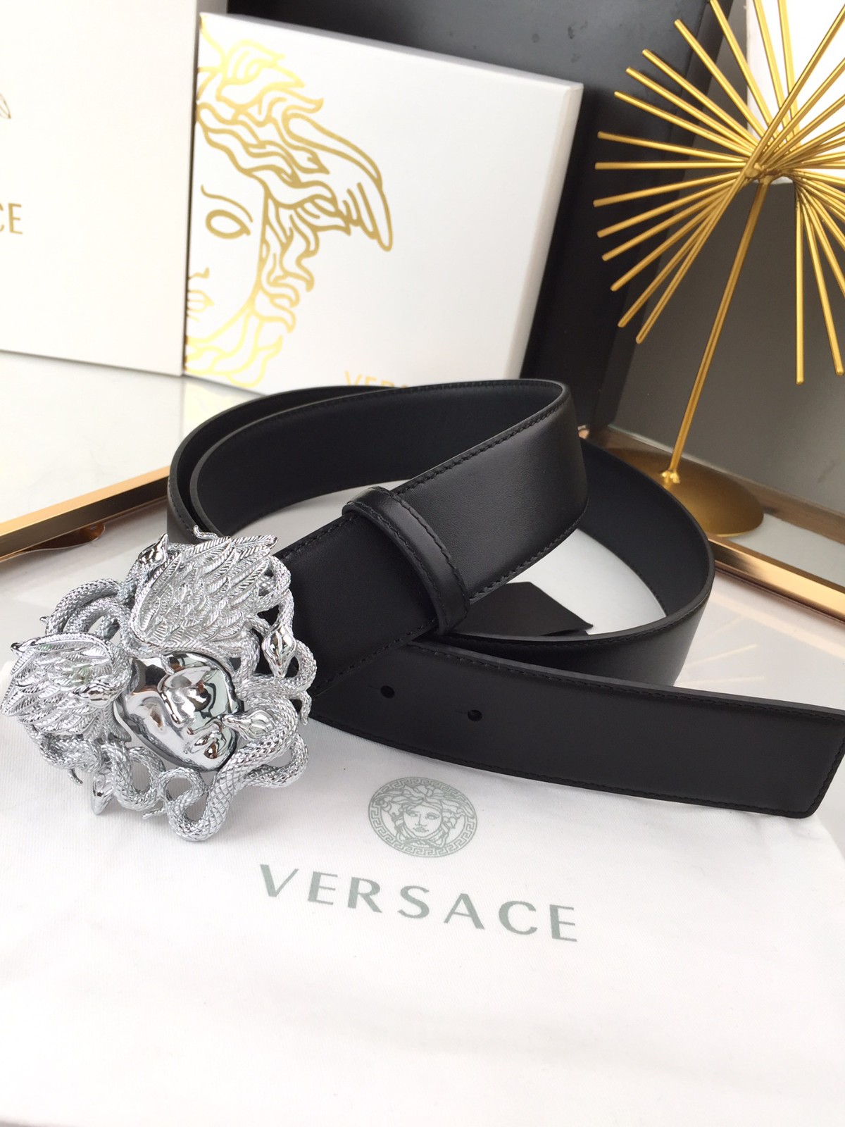 26 Ver sace Belt