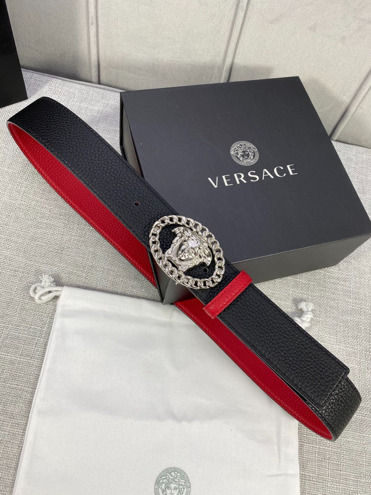 26 Ver sace Belt