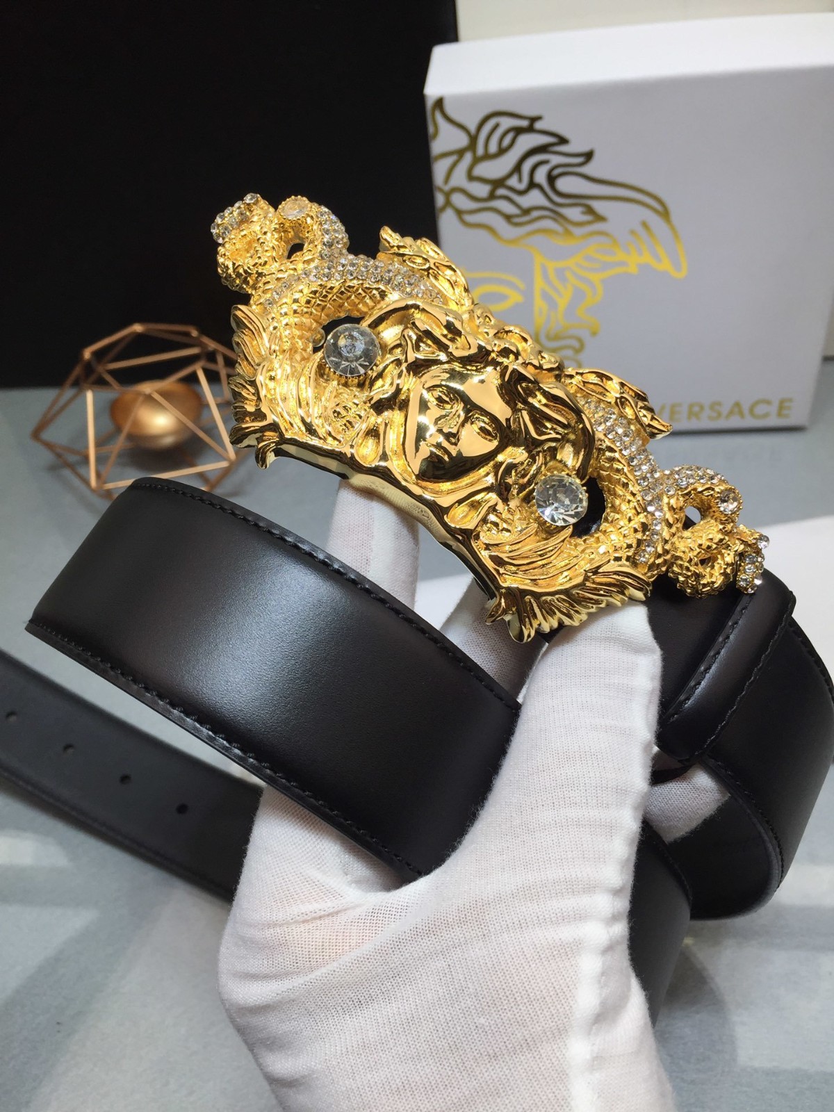 26 Ver sace Belt