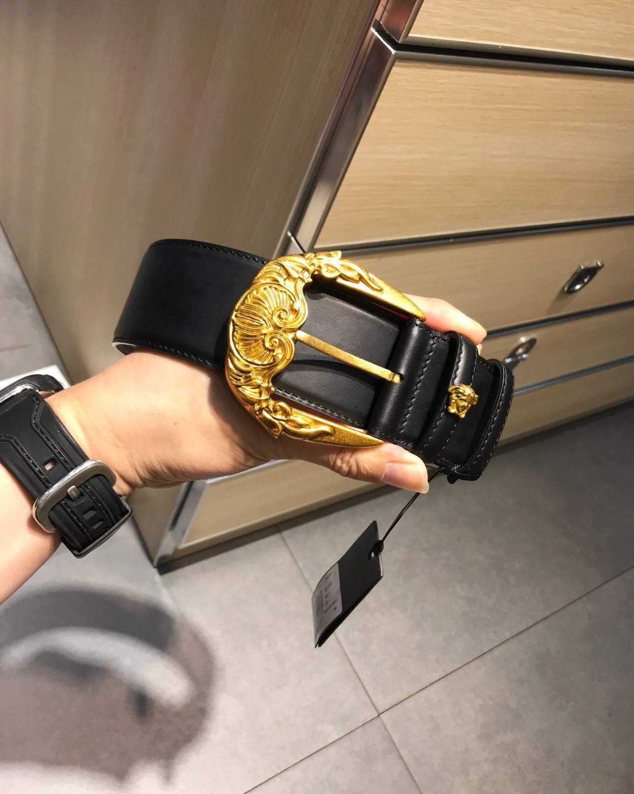 26 Ver sace Belt