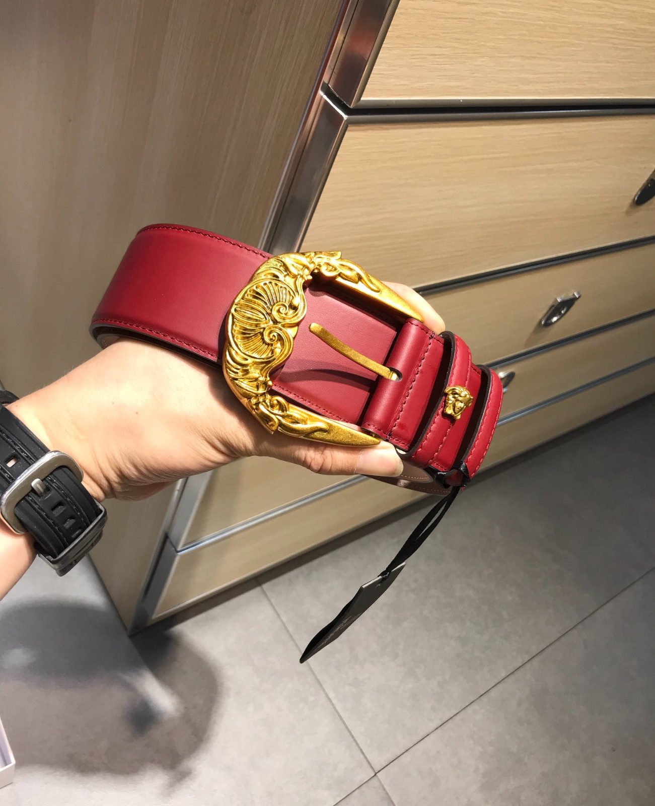 26 Ver sace Belt