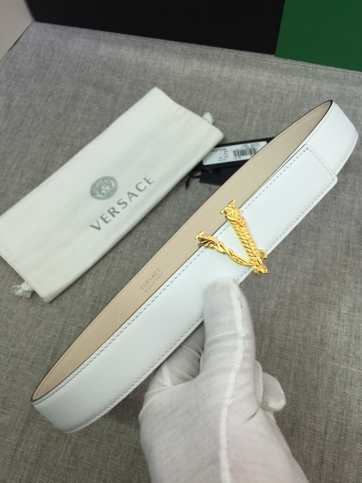 26 Ver sace Belt