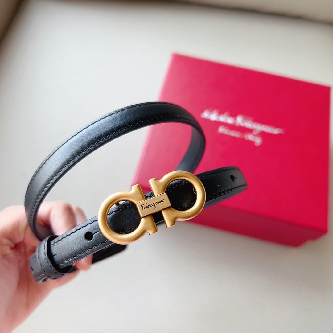 14 Ferra gamo Belt