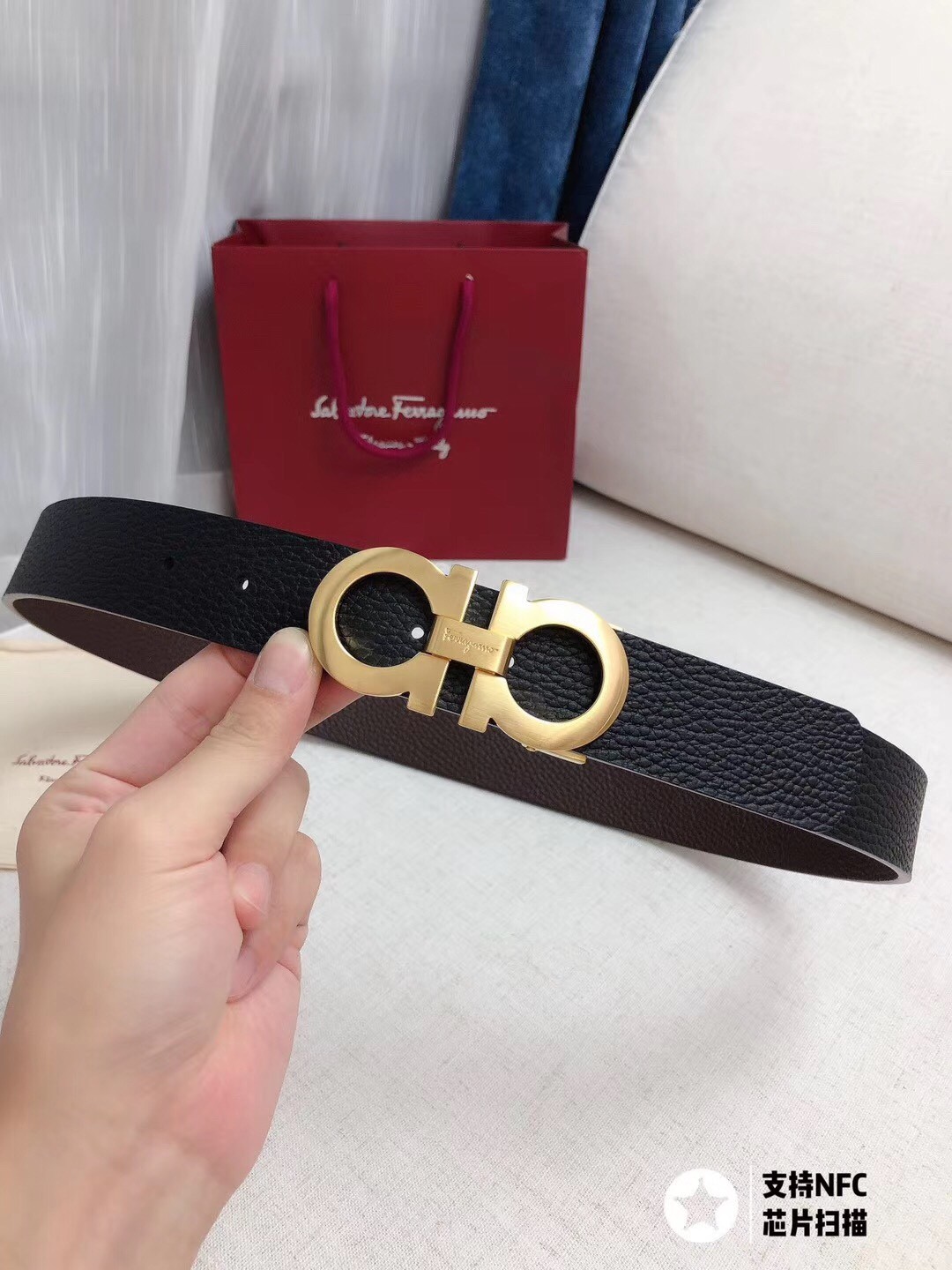 14 Ferra gamo Belt