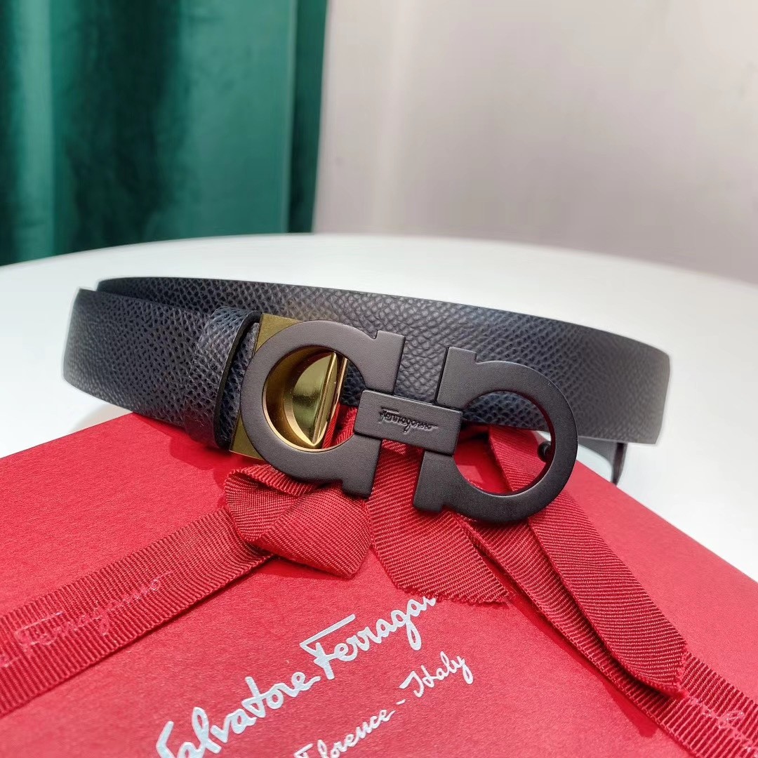 14 Ferra gamo Belt