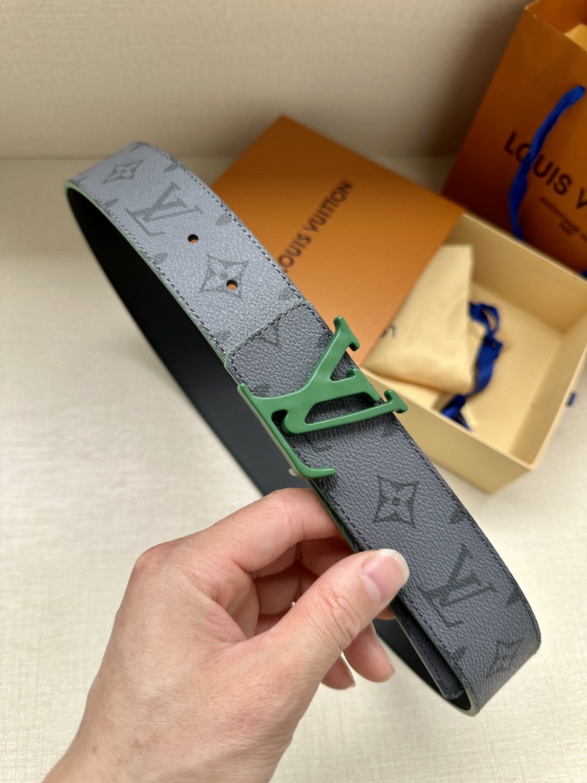 19 L-V Belt