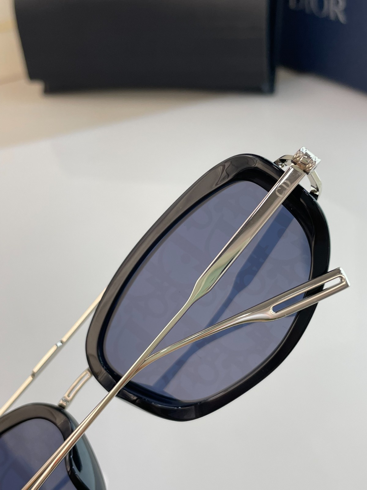317 087#303-Glasses-01-2023SS