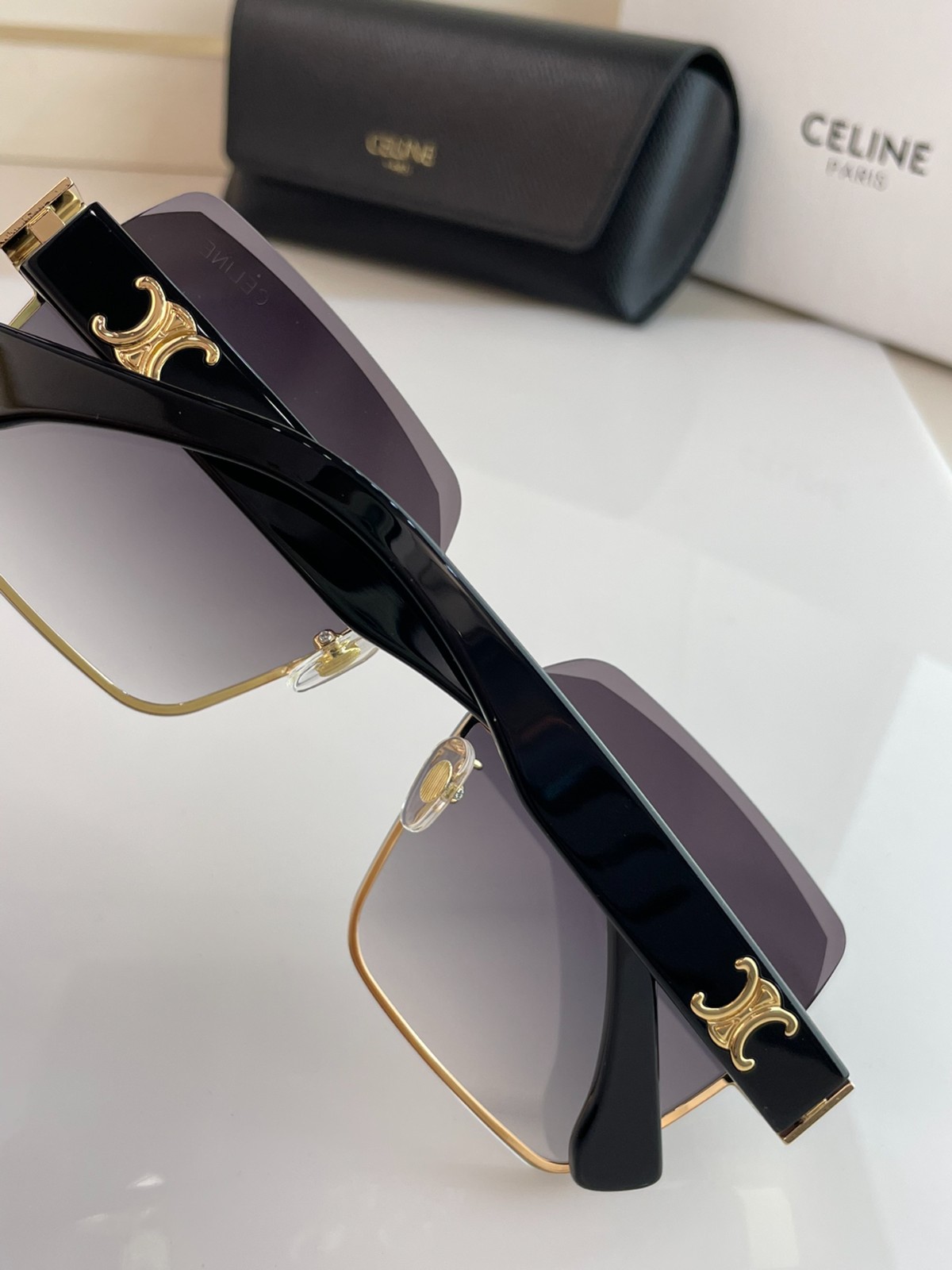300 068#303-Glasses-01-2023SS