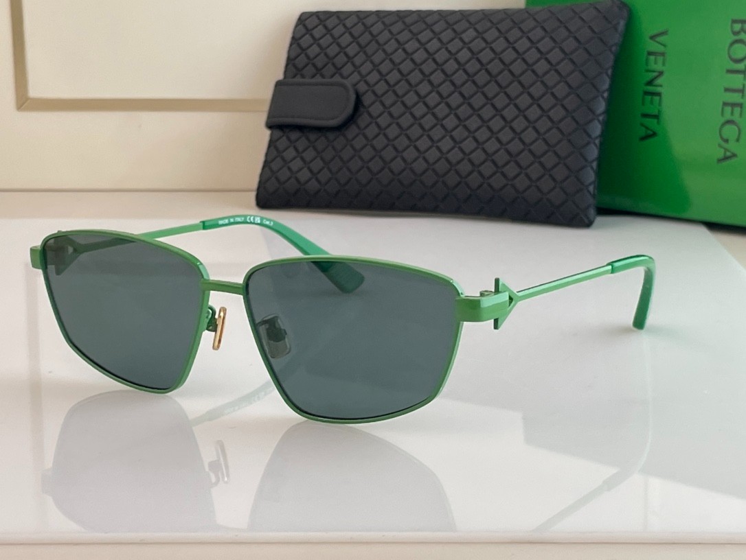 298 066#303-Glasses-01-2023SS