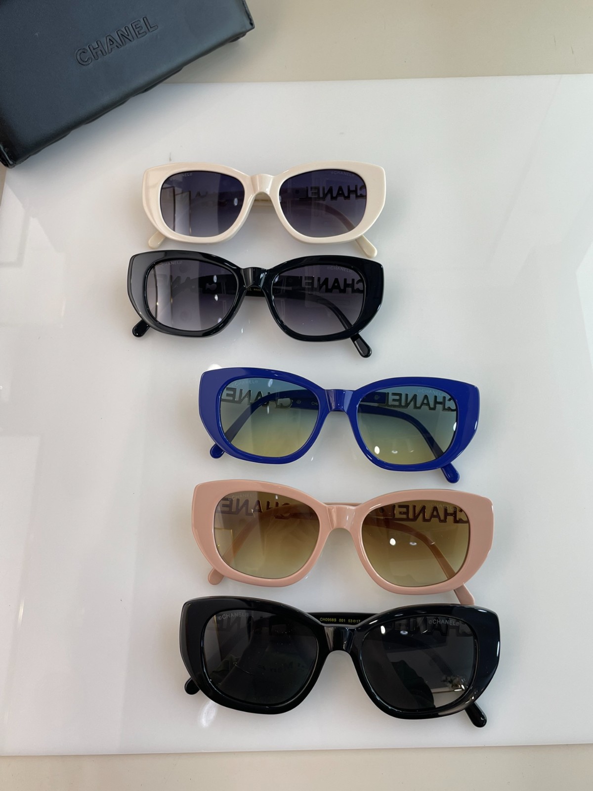 291 059#303-Glasses-01-2023SS
