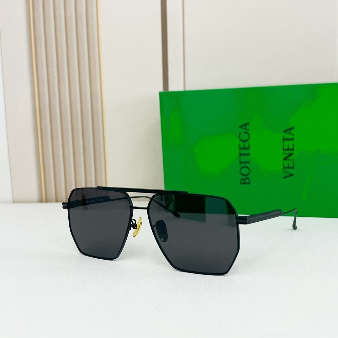 281 046#303-Glasses-01-2023SS