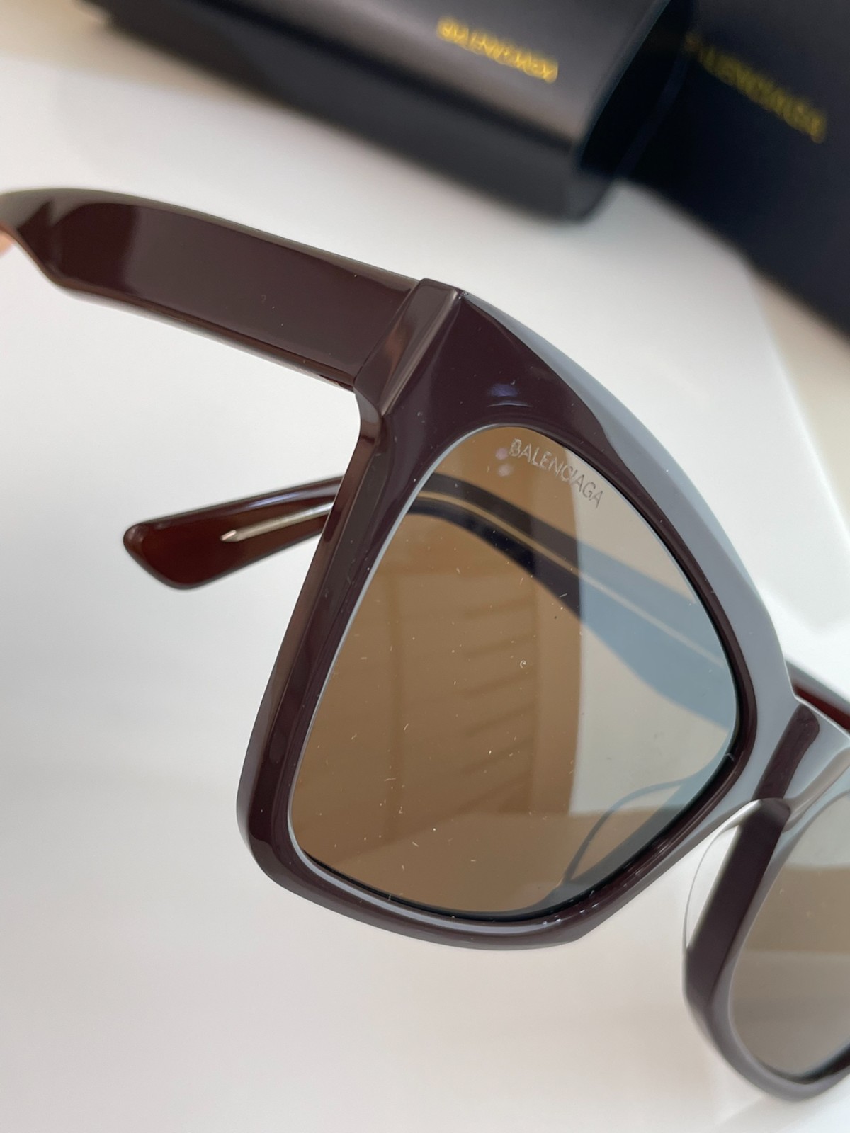 273 038#303-Glasses-01-2023SS