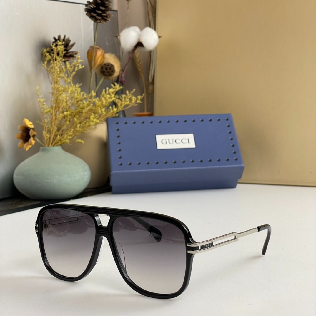 272 037#303-Glasses-01-2023SS