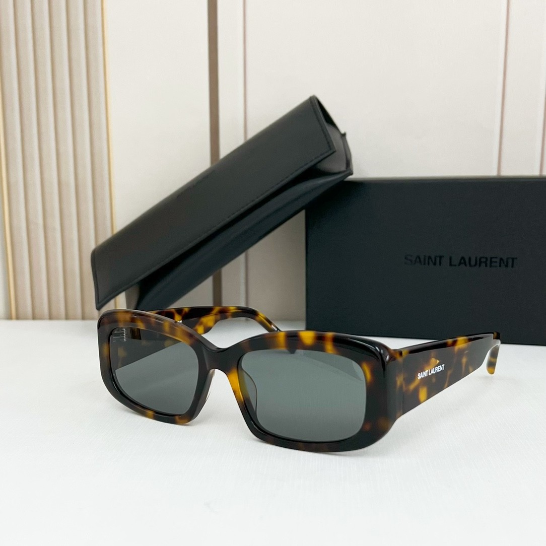 260 025#303-Glasses-01-2023SS