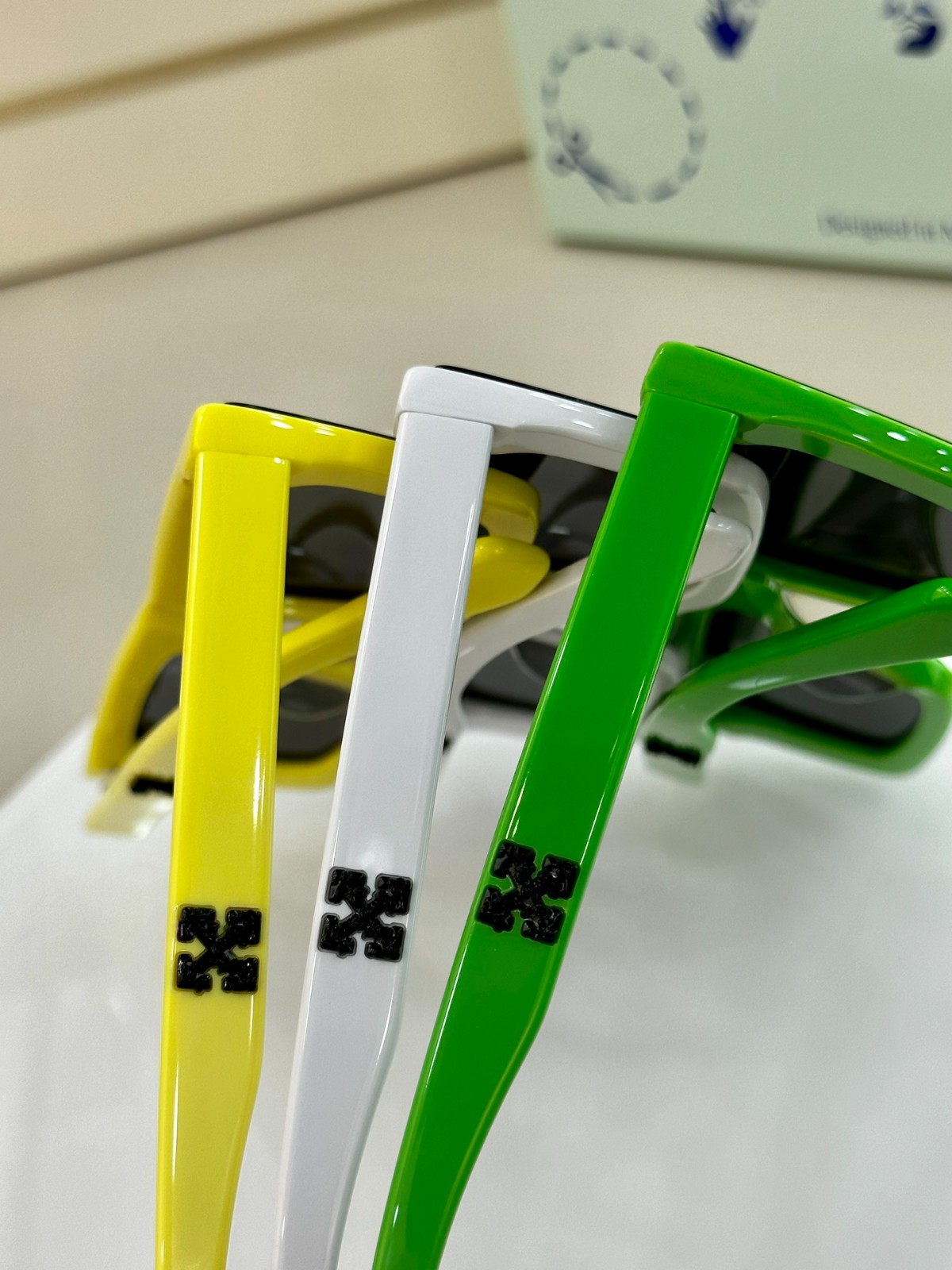 259 024#303-Glasses-01-2023SS