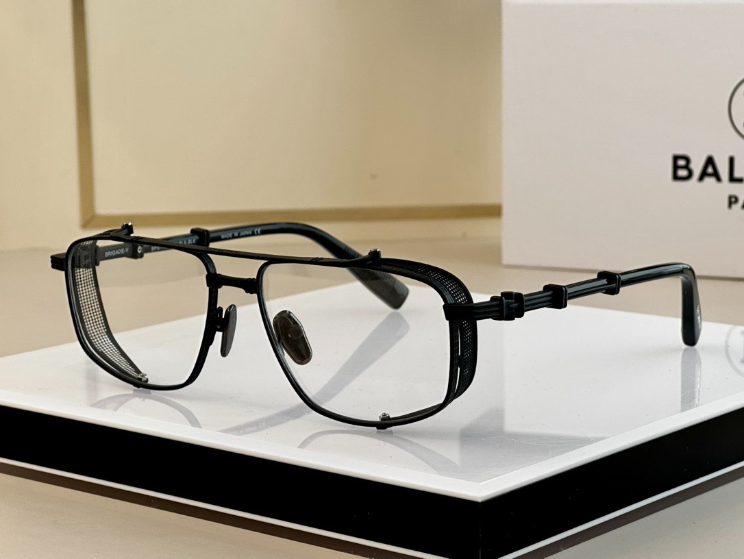 257 022#303-Glasses-01-2023SS