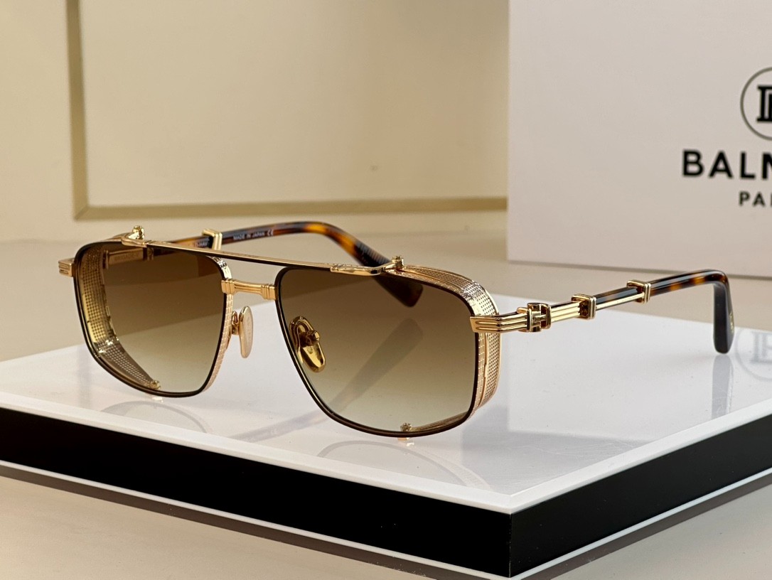 257 022#303-Glasses-01-2023SS