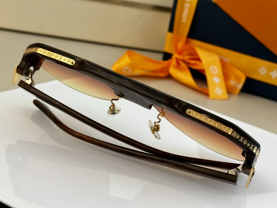 256 021#303-Glasses-01-2023SS