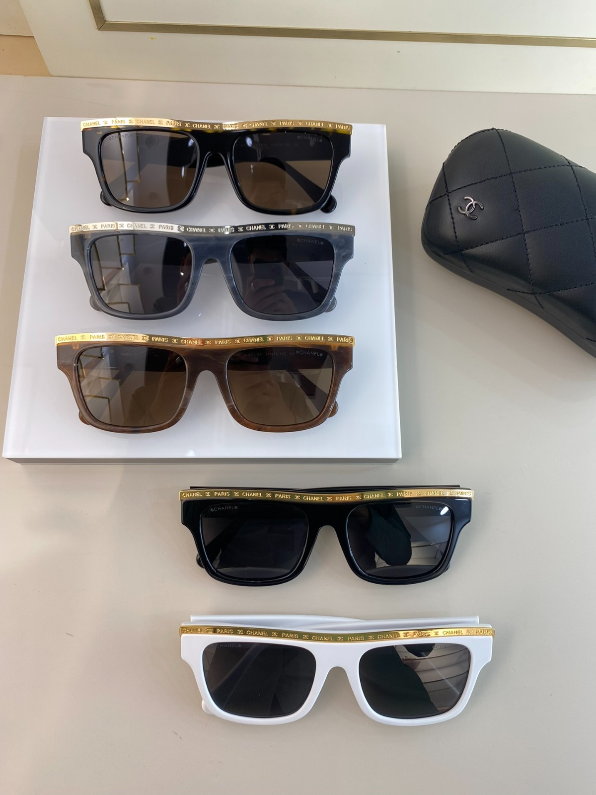 247 012#303-Glasses-01-2023SS