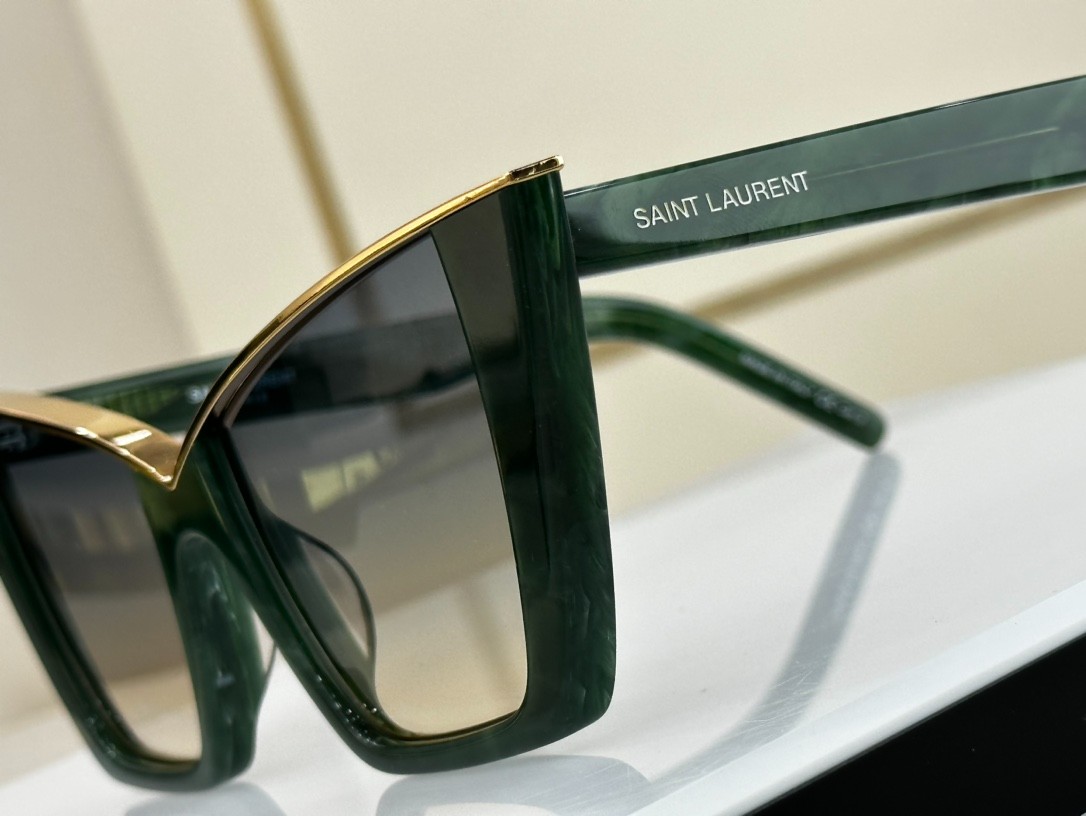 243 008#303-Glasses-01-2023SS