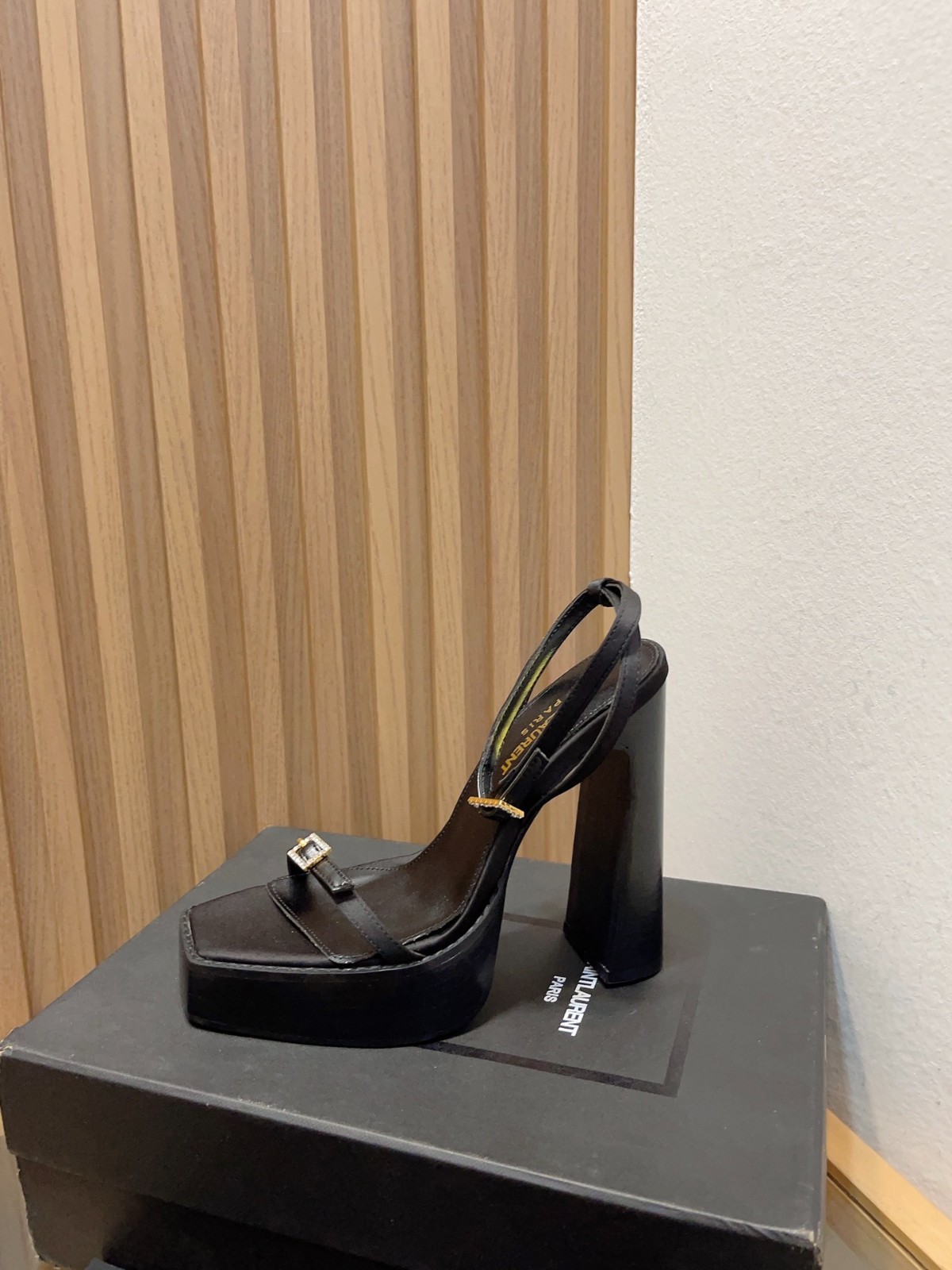 014 014#013-YSL-Shoes-02-2023SS