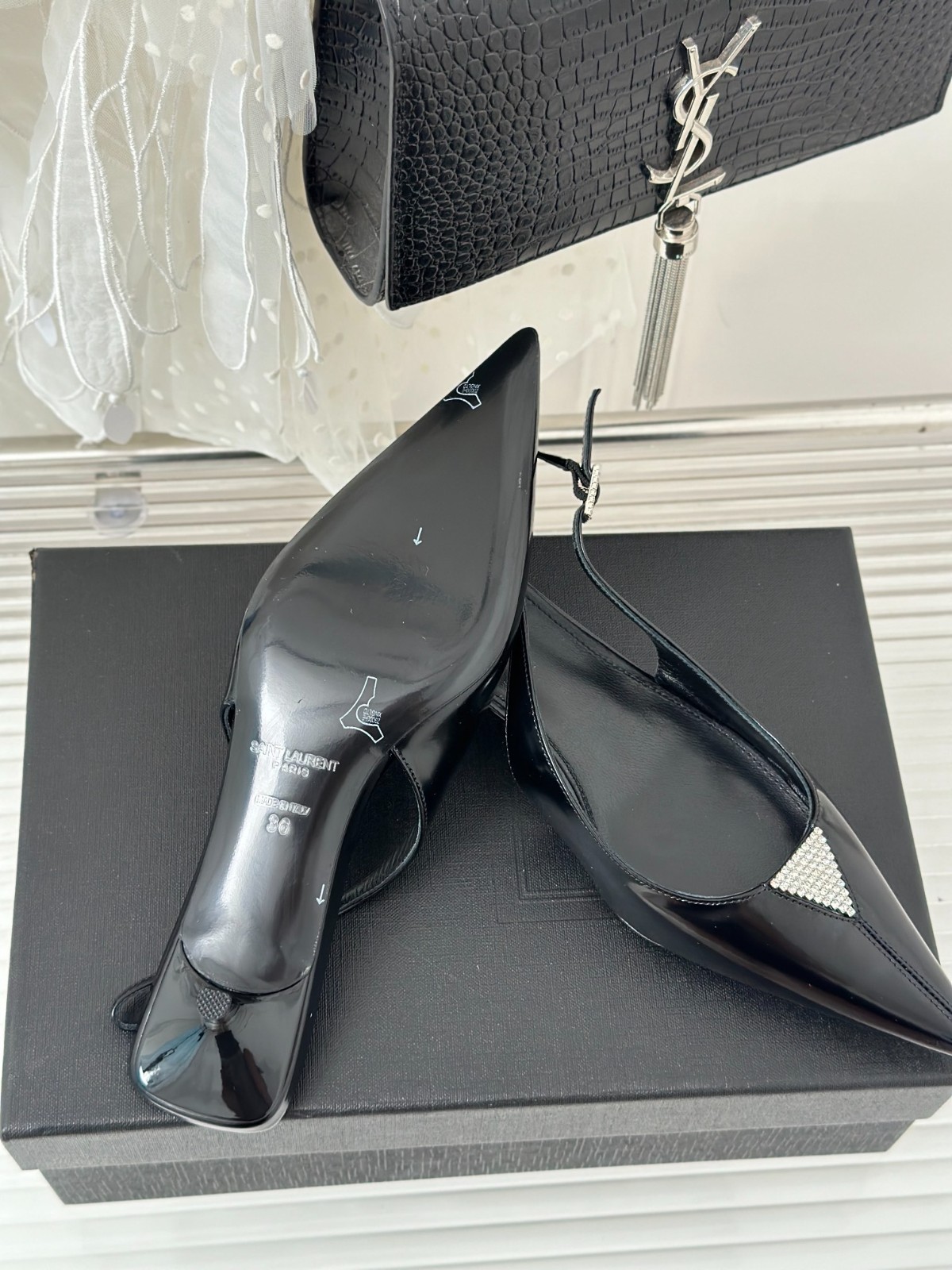 105 33123111 SIZE 35-40