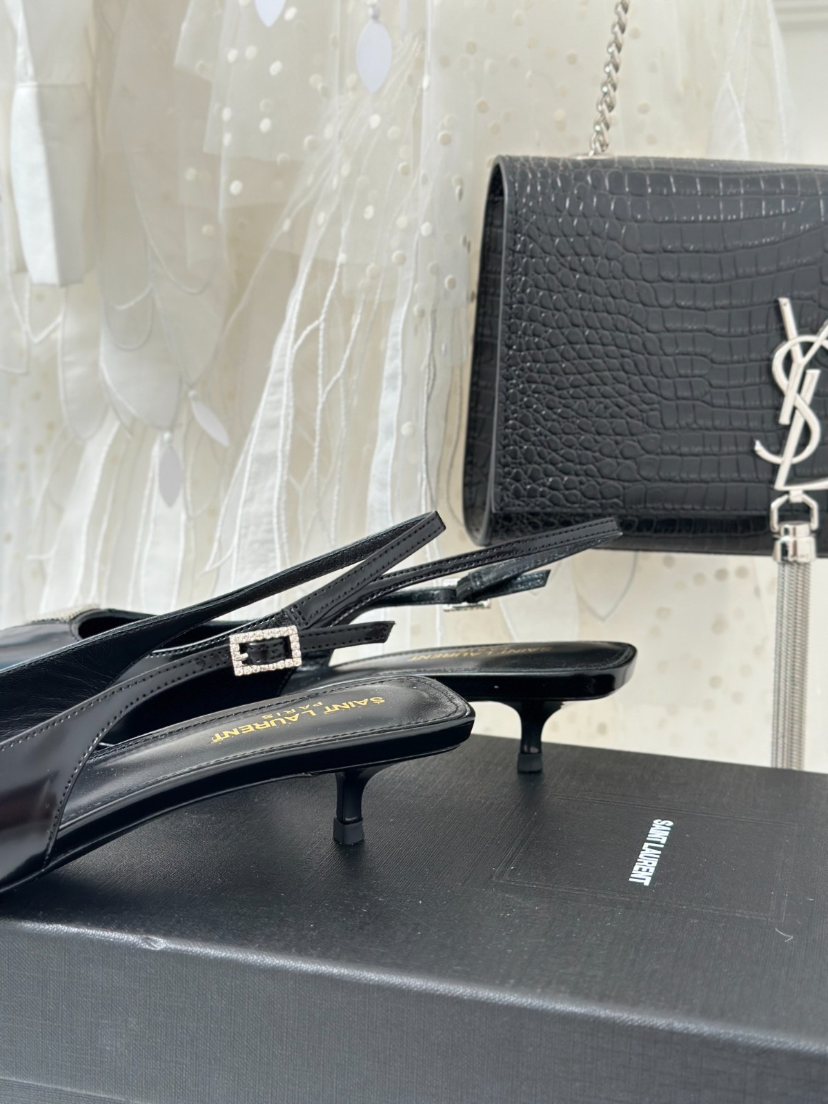 105 33123111 SIZE 35-40