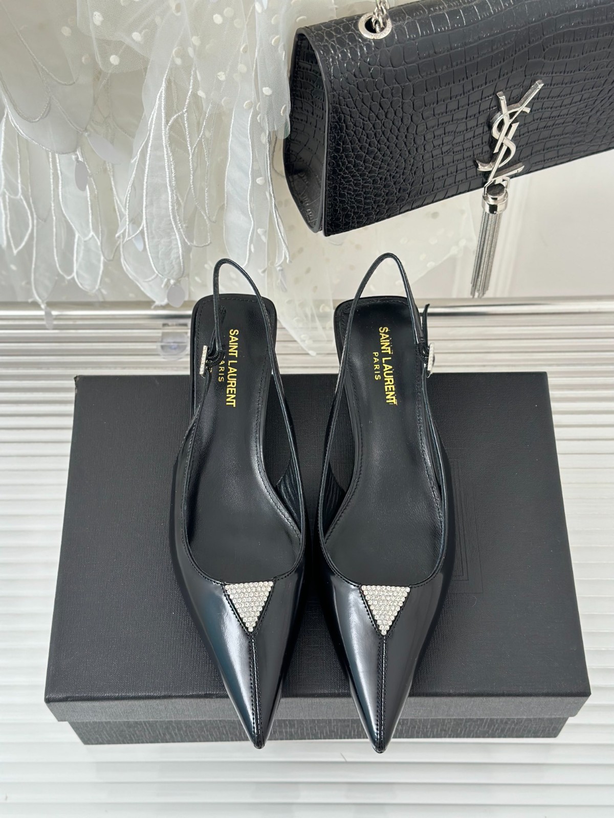 105 33123111 SIZE 35-40