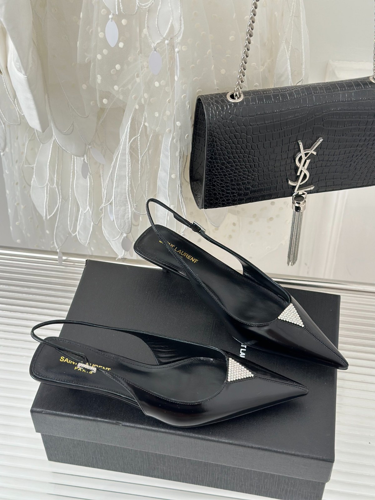 105 33123111 SIZE 35-40