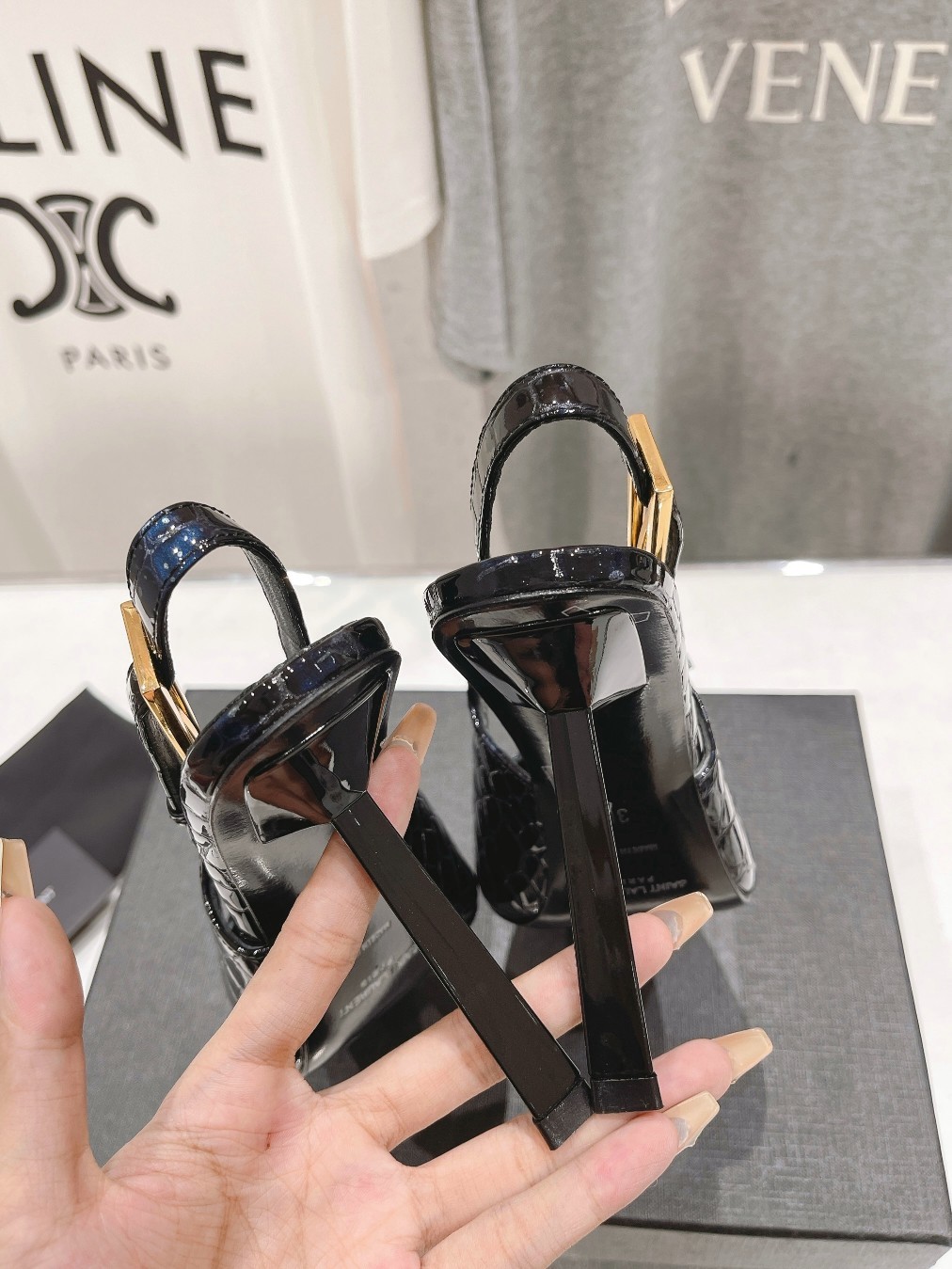 028 351123116 SIZE 35-40