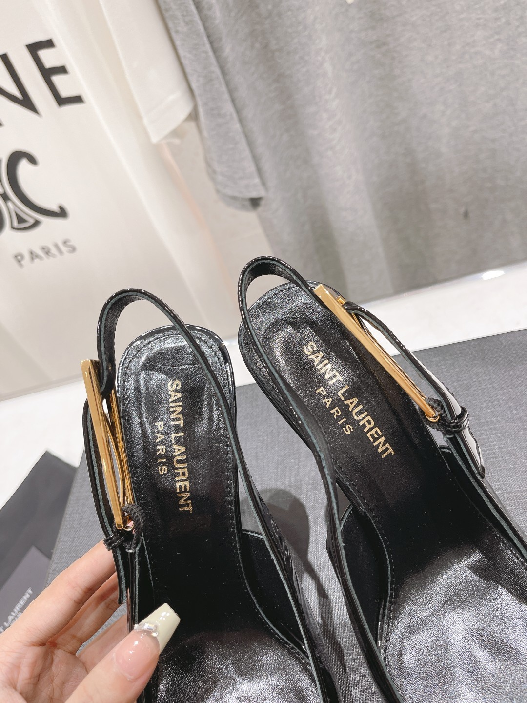 027 351123116 SIZE 35-40