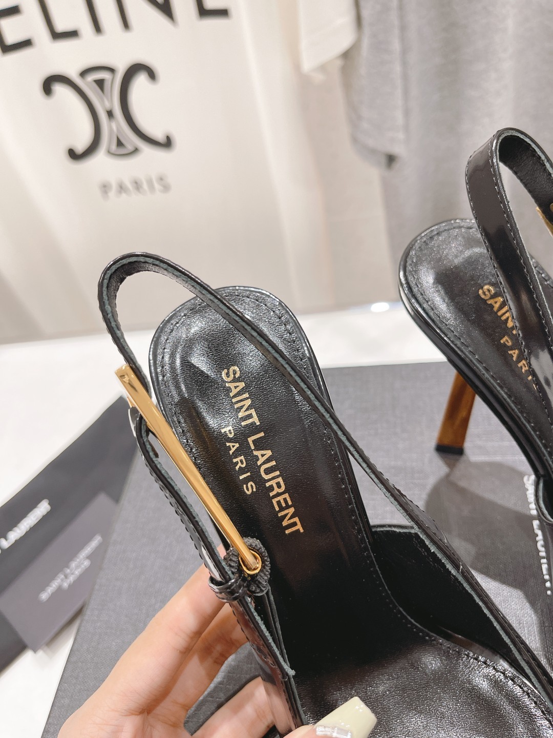 025 351123116 SIZE 35-40