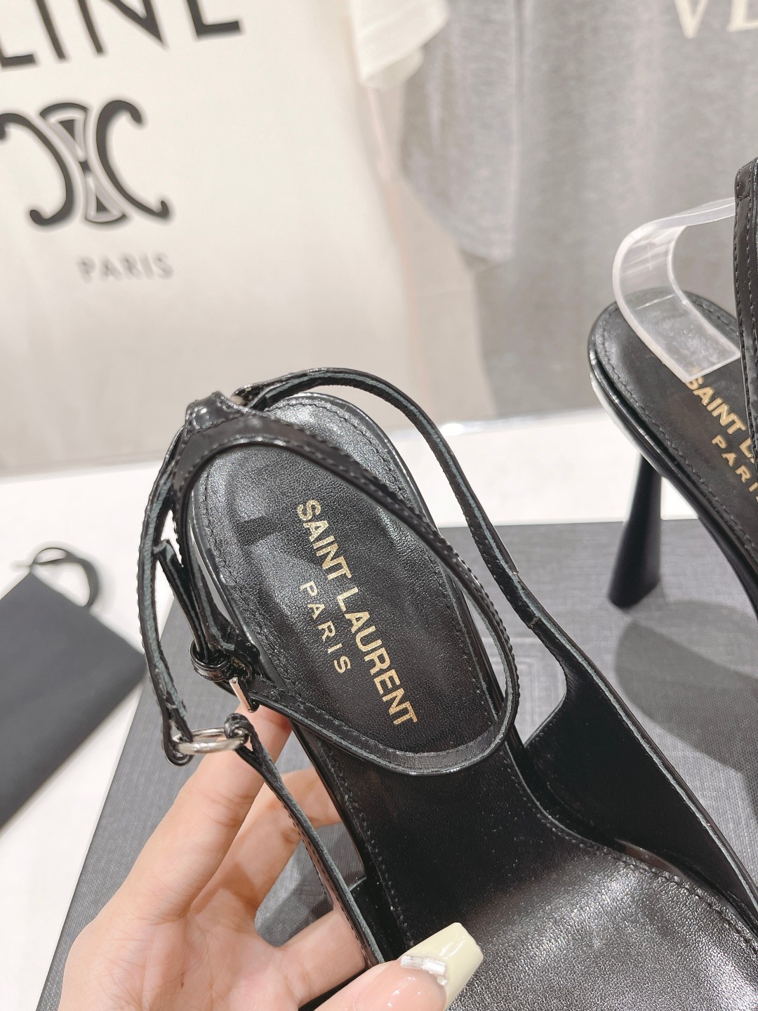 022 351123116 SIZE 35-40