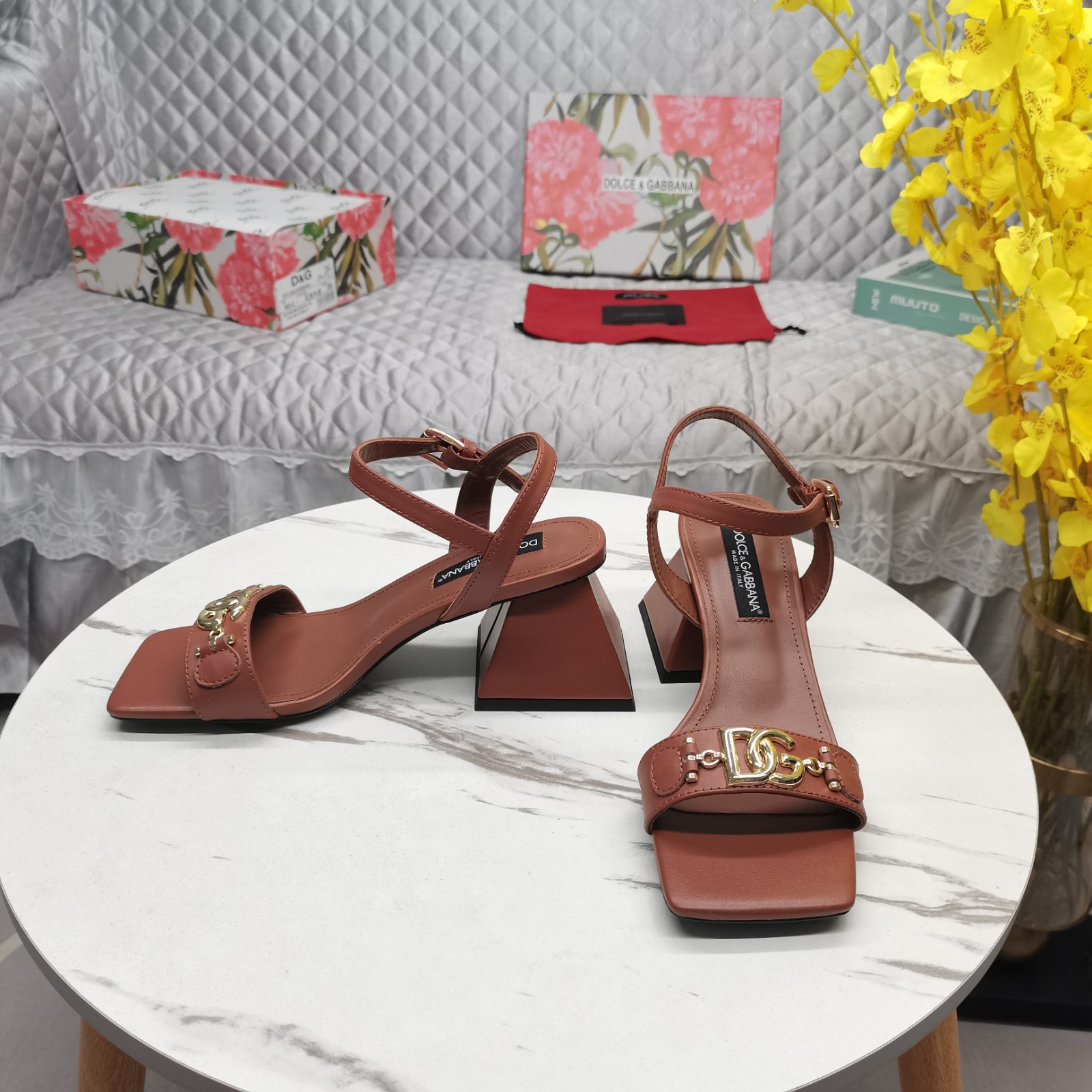 068 39123125 SIZE 34-41