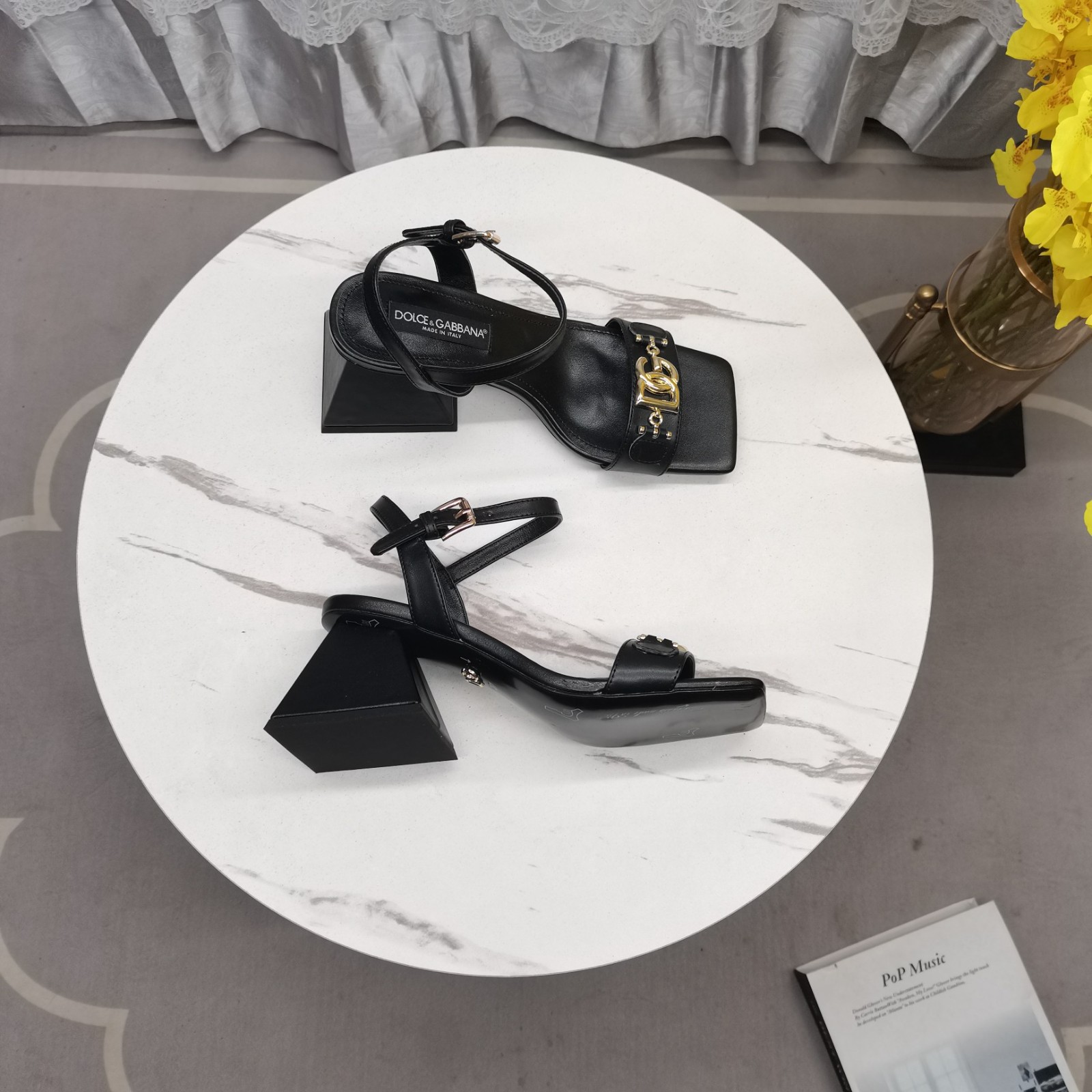 067 39123125 SIZE 34-41