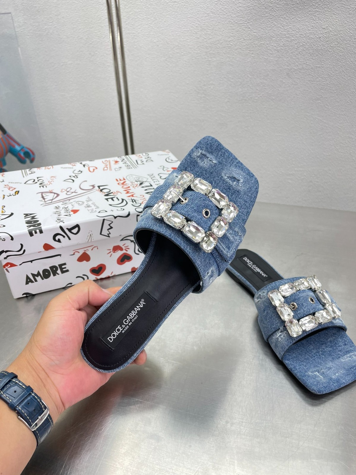 011 34123113 SIZE 35-42