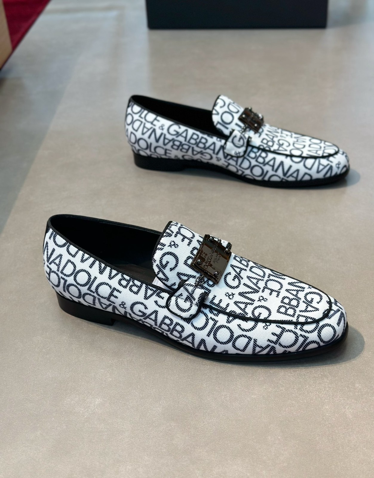 002 34123113 SIZE 39-45