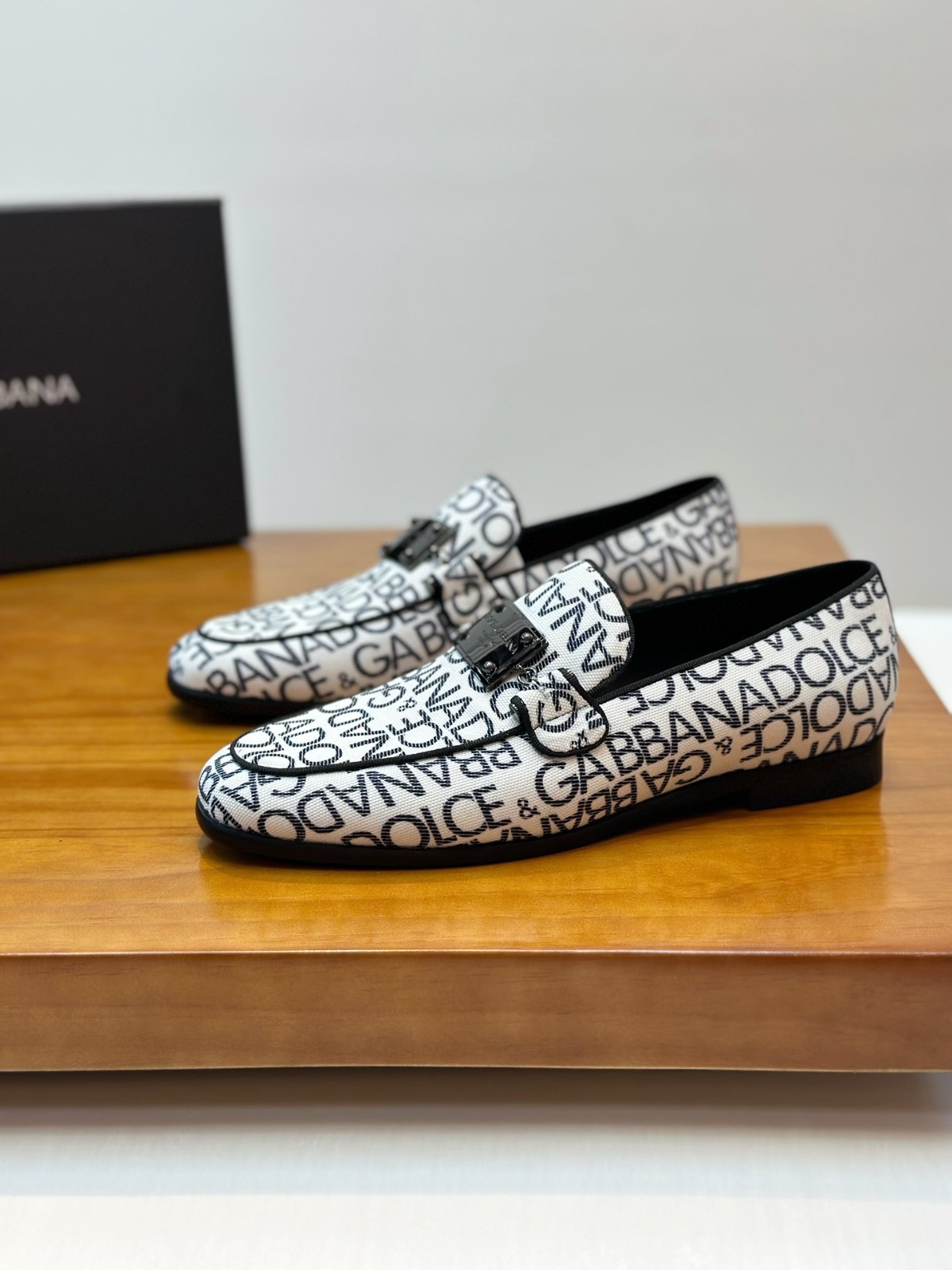 002 34123113 SIZE 39-45