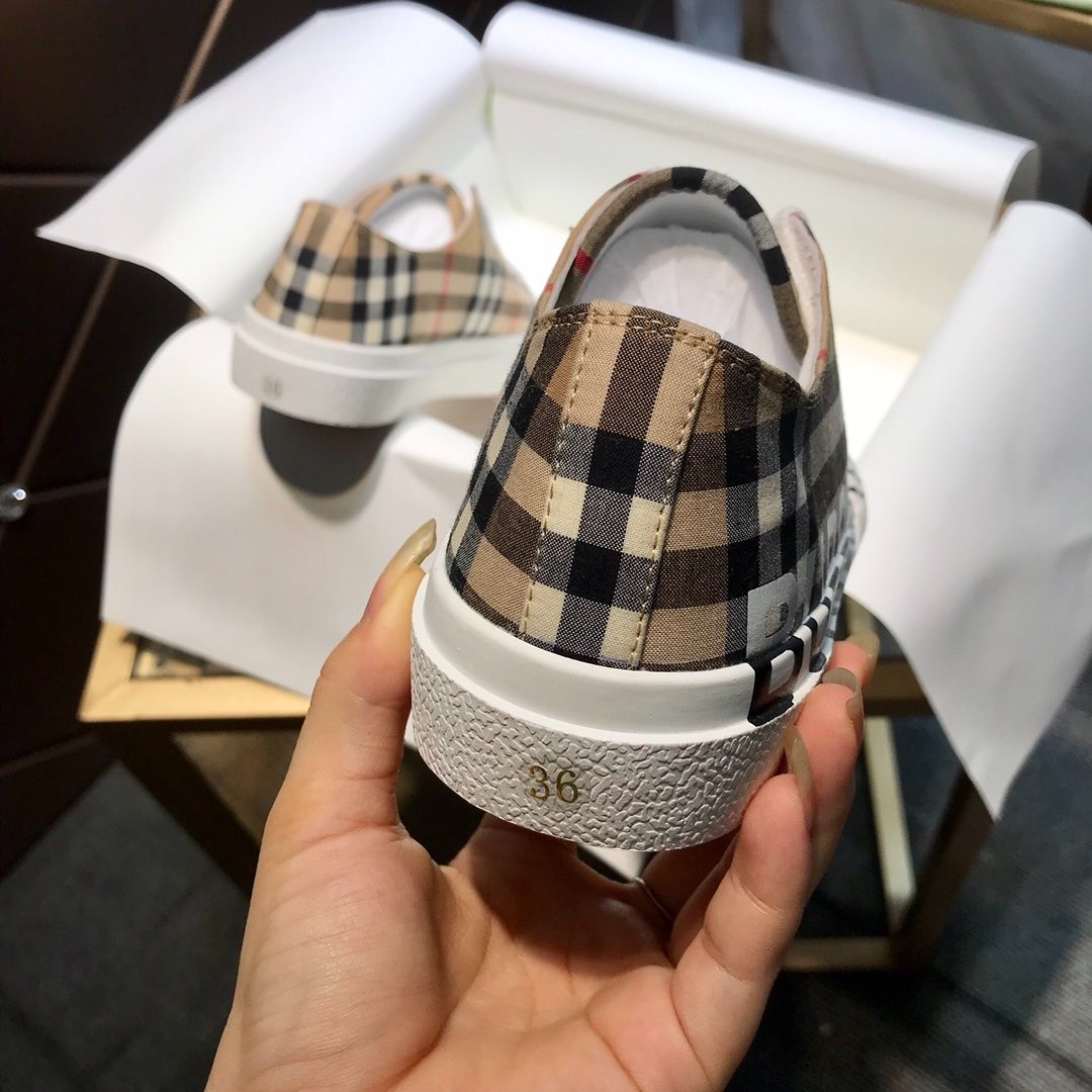 77 121#004-Burberry-shoes-Yupoo-dyoomall-2021SS