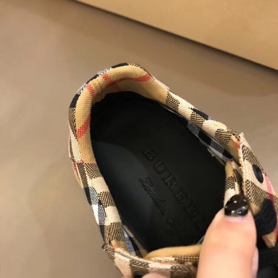 23 029#004-Burberry-01-shoes-Yupoo-2021SS