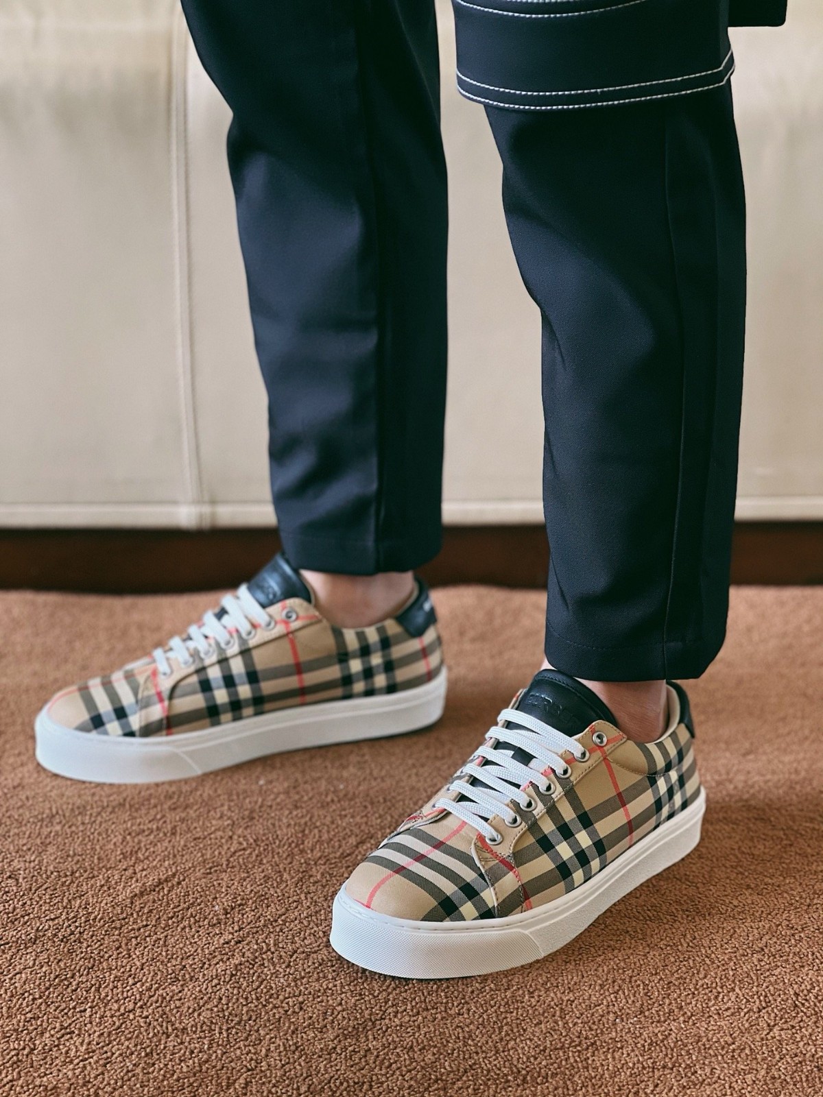 15 017#004-Burberry-01-shoes-Yupoo-2021SS