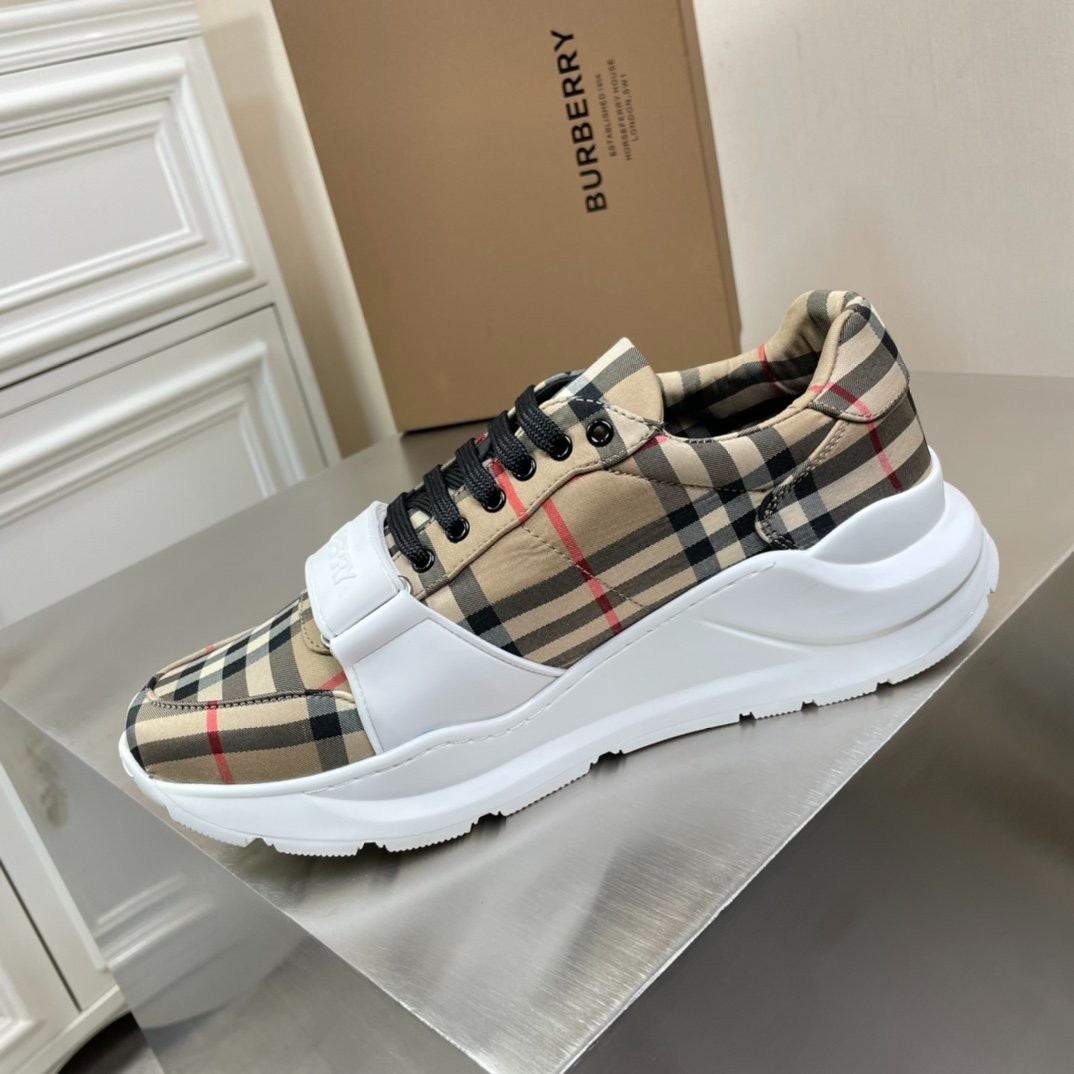 08 010#004-Burberry-01-shoes-Yupoo-2021SS