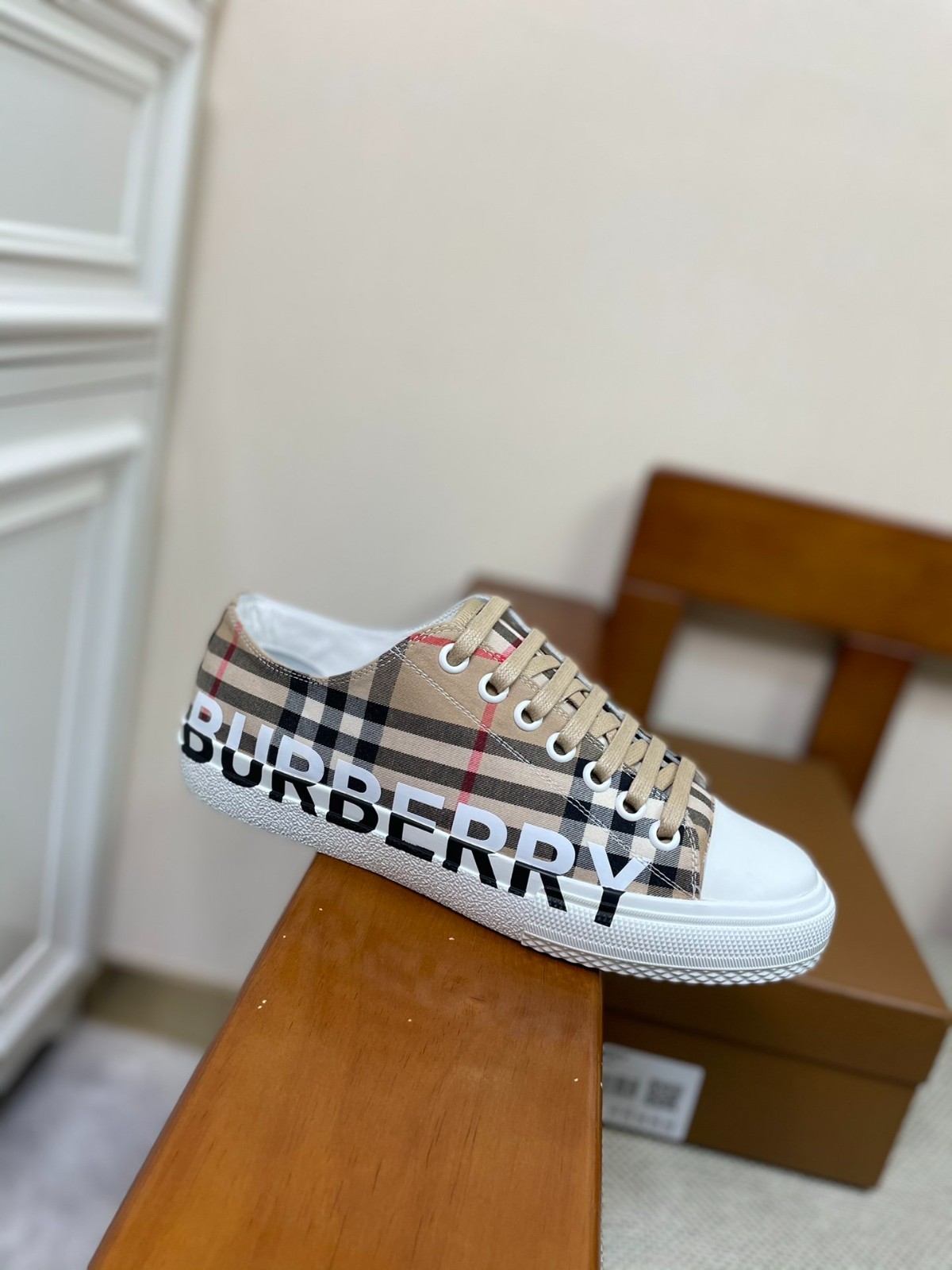 05 007#004-Burberry-01-shoes-Yupoo-2021SS
