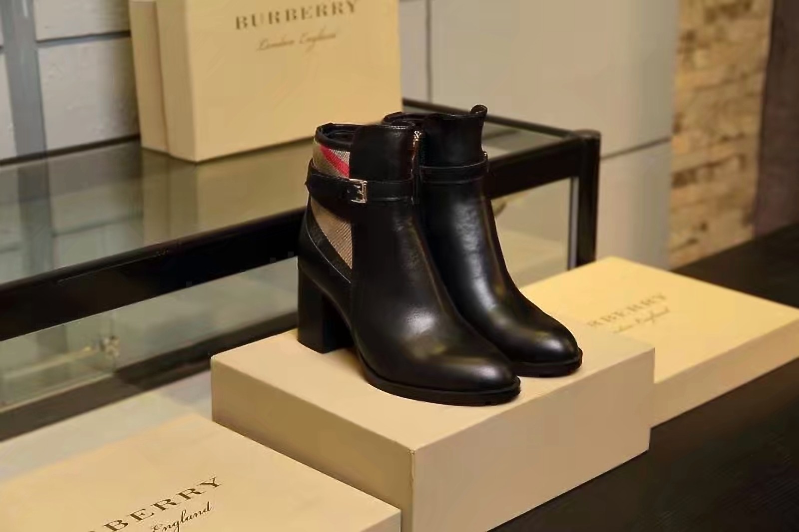 017 017#004-Burberry-Shoes-02-2023SS