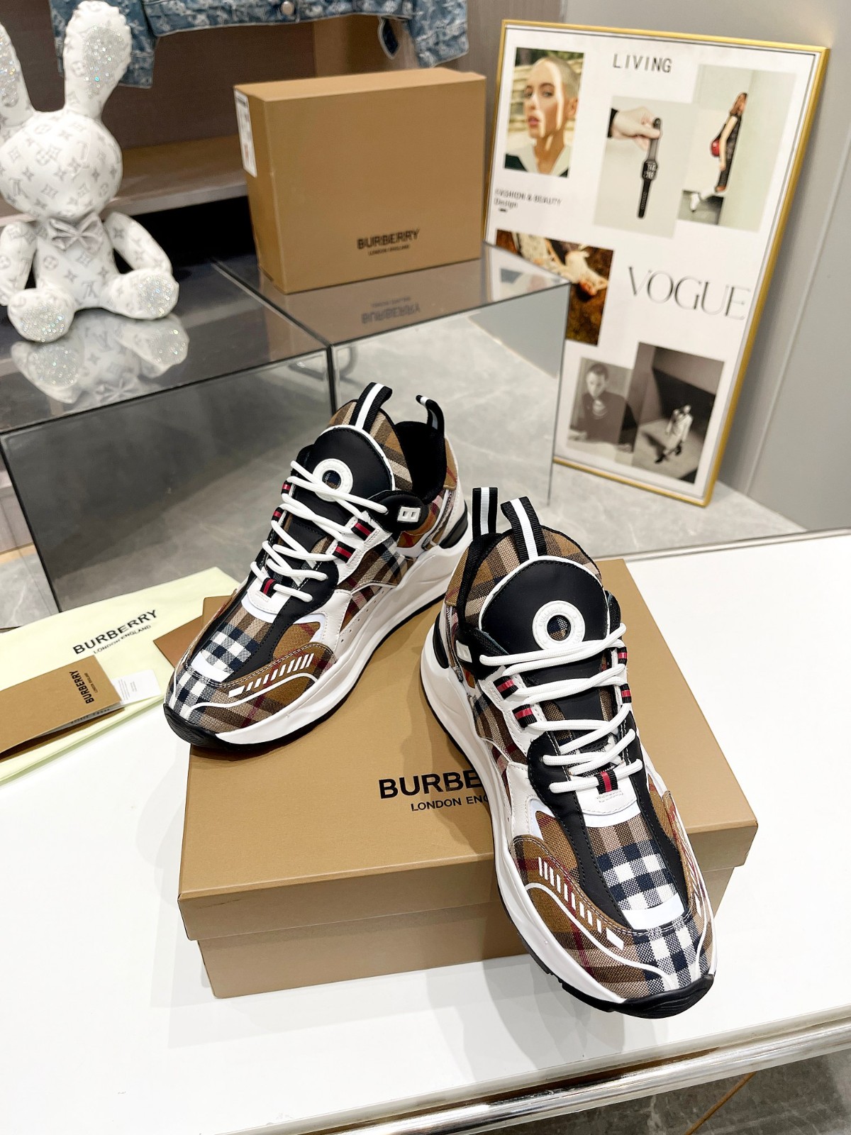030 030#004-Burberry-Shoes-02-2023SS